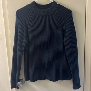 Banana Republic Knit Sweater Small